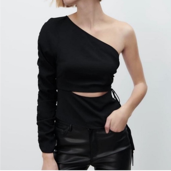 Zara one shoulder long sleeve cutout crop top - Picture 1 of 3